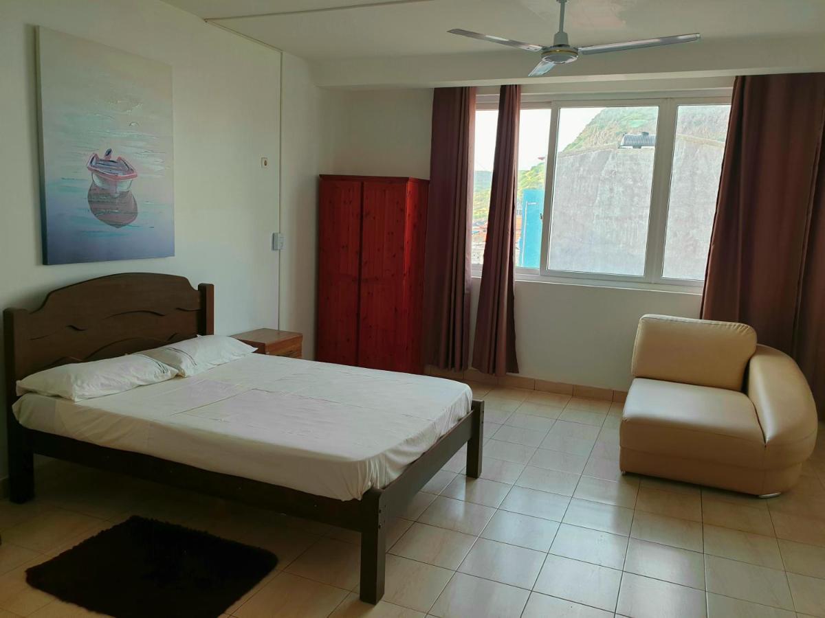 Guest House Mangui Baxu Rooms & Apartment Tarrafal  Εξωτερικό φωτογραφία