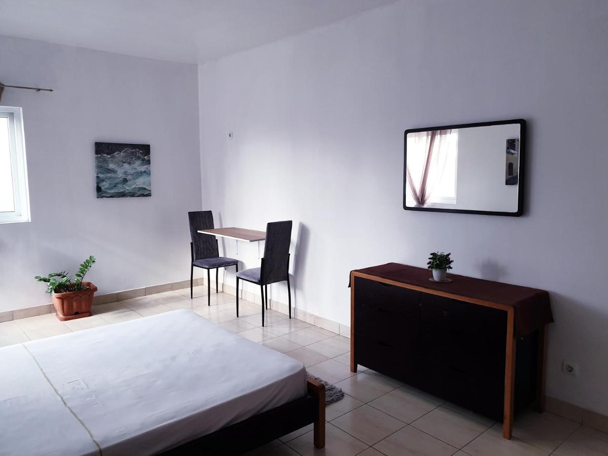 Guest House Mangui Baxu Rooms & Apartment Tarrafal  Εξωτερικό φωτογραφία