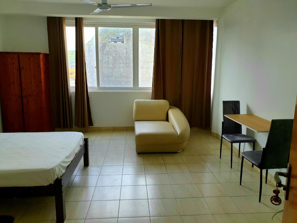 Guest House Mangui Baxu Rooms & Apartment Tarrafal  Εξωτερικό φωτογραφία